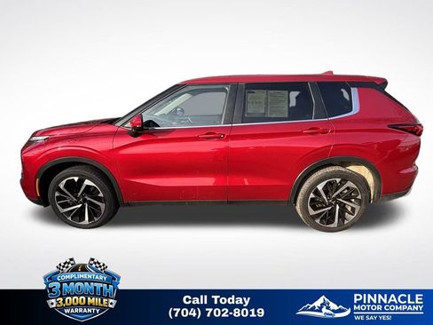 Used 2024 Mitsubishi Outlander SE image 7