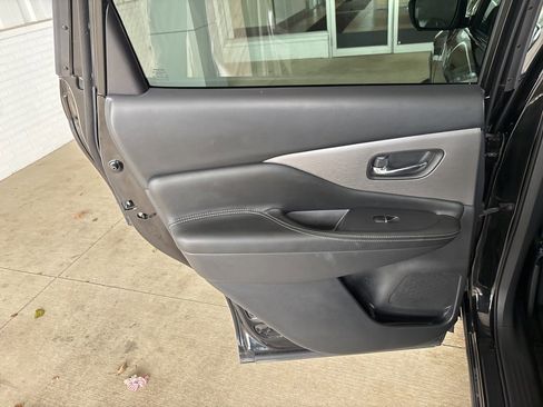 Used 2019 Nissan Murano Platinum image 20