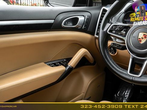 Used 2018 Porsche Cayenne Platinum Edition w/ Premium Package AWD/4WD image 20