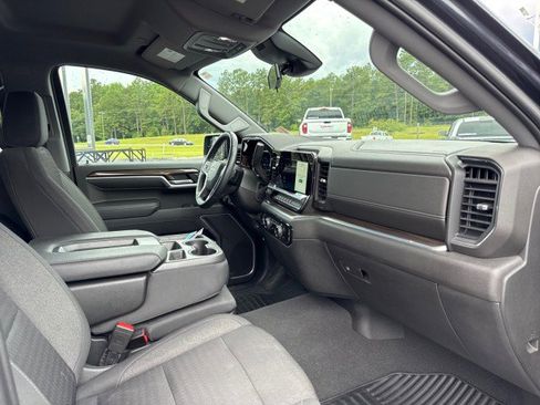 Used 2022 Chevrolet Silverado 1500 LT image 10