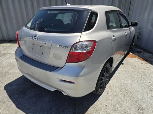 Used 2010 Toyota Matrix image 9