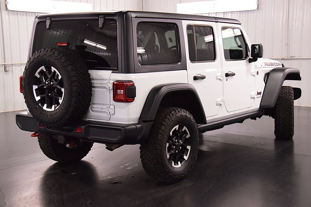 Used 2026 Jeep Wrangler Unlimited Rubicon AWD/4WD image 8