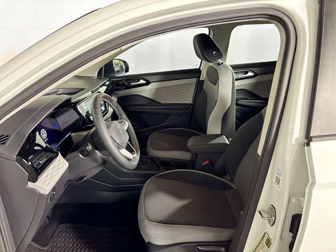 Certified 2023 Volkswagen Taos S image 12