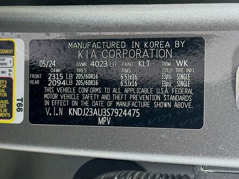 Used 2025 Kia Soul LX w/ LX Technology Package image 12