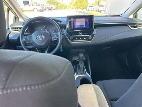 Used 2024 Toyota Corolla LE image 9