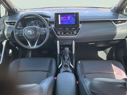 Used 2024 Toyota Corolla Cross AWD Hybrid w/ Convenience Package image 18