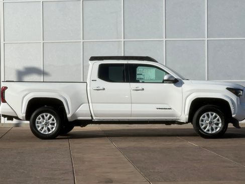 New 2025 Toyota Tacoma SR5 image 35