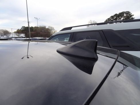 Used 2019 Toyota Camry SE image 13