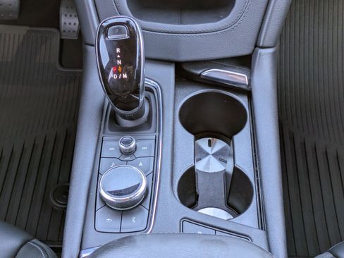 Used 2021 Cadillac XT6 Premium Luxury image 17