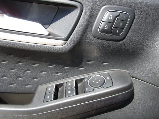 Used 2020 Ford Escape SEL AWD/4WD image 16