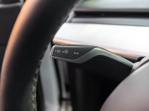 Used 2020 Tesla Model Y Long Range AWD/4WD image 9