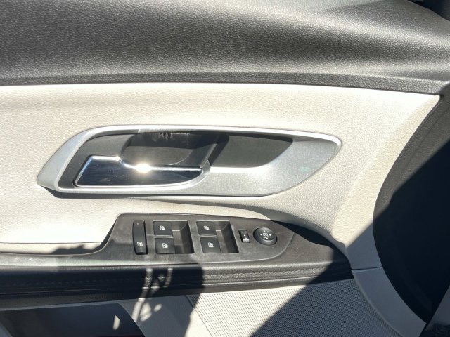 Used 2011 Chevrolet Equinox LS w/ Bluetooth Package FWD image 26
