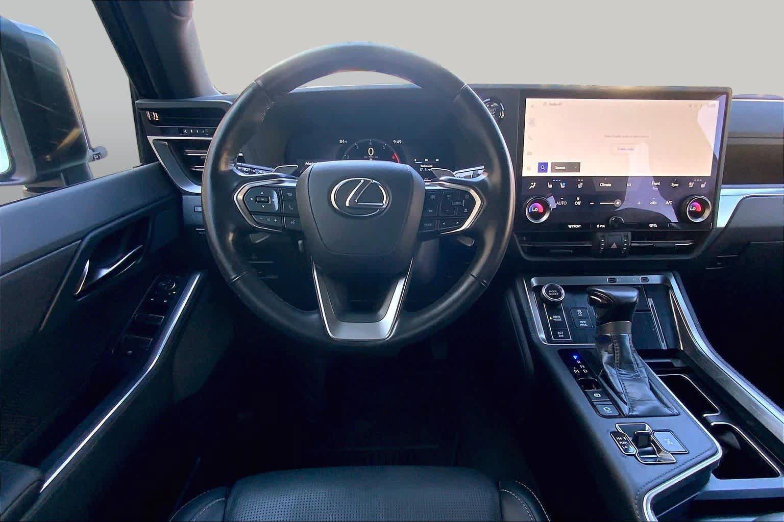 Used 2025 Lexus GX 550 w/ Accessory Package (2T) AWD/4WD image 10