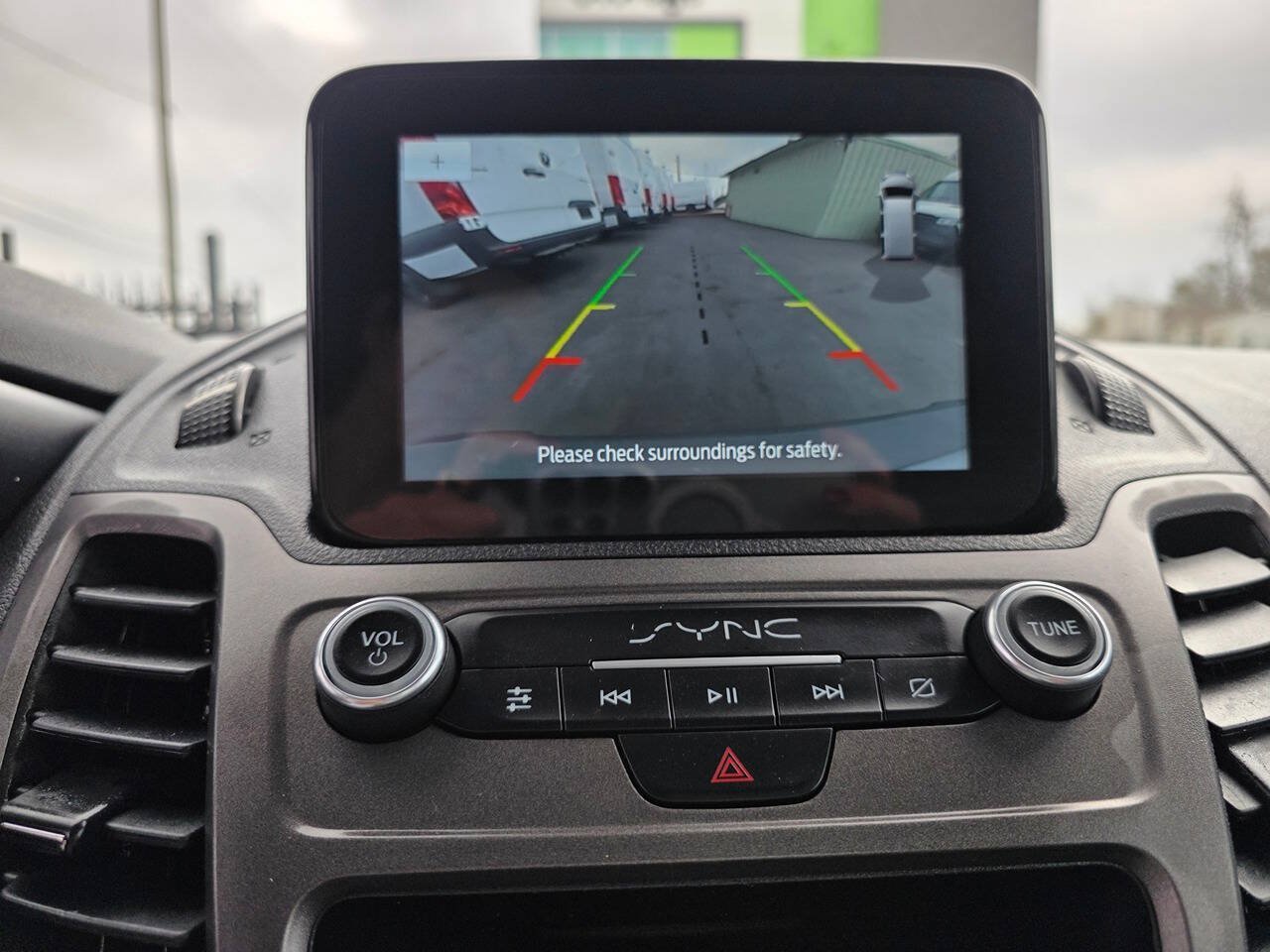 Used 2022 Ford Transit Connect XL FWD image 9