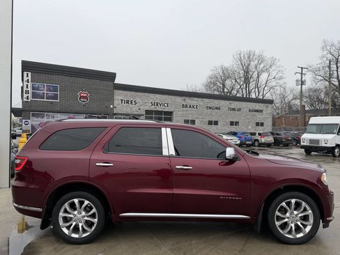 Used 2017 Dodge Durango Citadel w/ Technology Group AWD/4WD image 4