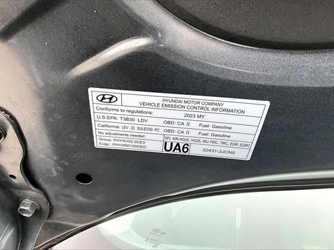 Used 2023 Hyundai Elantra SEL image 33