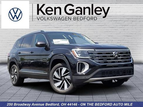 New 2026 Volkswagen Atlas SEL AWD/4WD image 1