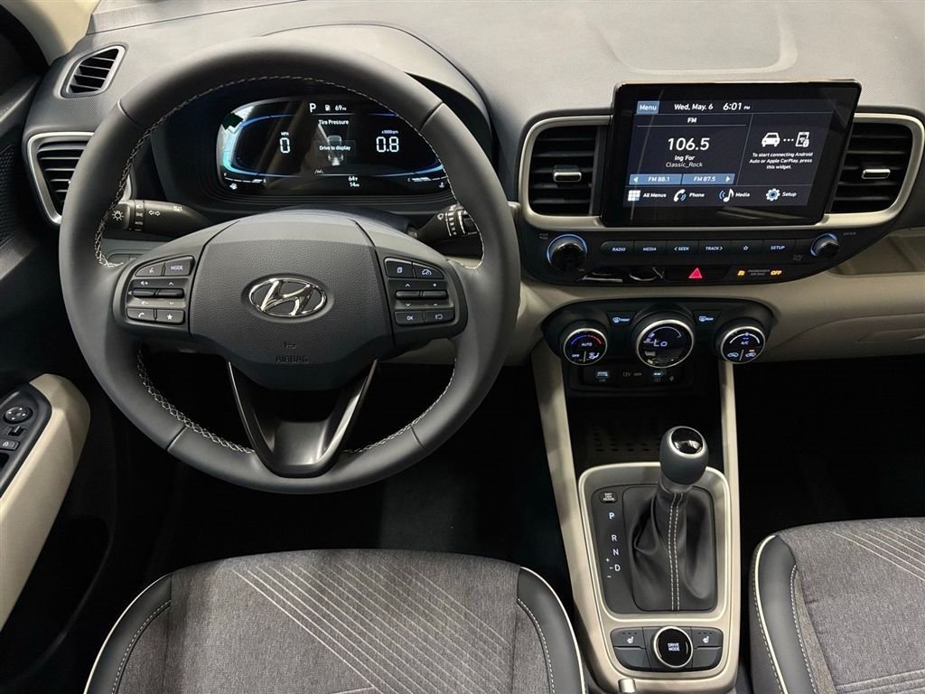 New 2026 Hyundai Venue SEL FWD image 15