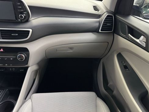 Used 2019 Hyundai Tucson SE image 16