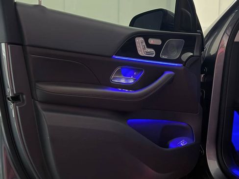 Used 2020 Mercedes-Benz GLE 350 4MATIC w/ Premium Package image 17