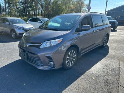 Used 2019 Toyota Sienna Limited Premium