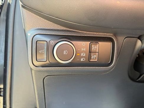 Used 2025 Ford Explorer ST-Line w/ ST-Line Street Pack AWD/4WD image 23