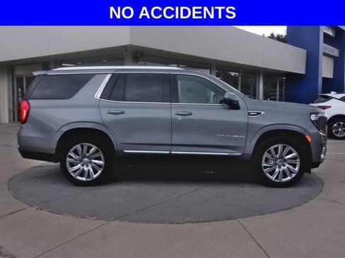 Used 2021 GMC Yukon SLT w/ SLT Luxury Package AWD/4WD image 2