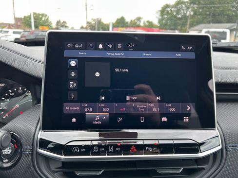 New 2026 Jeep Compass Limited image 11