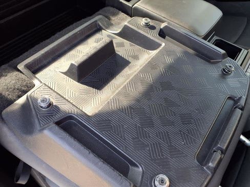 Used 2024 Toyota Tacoma SR image 13