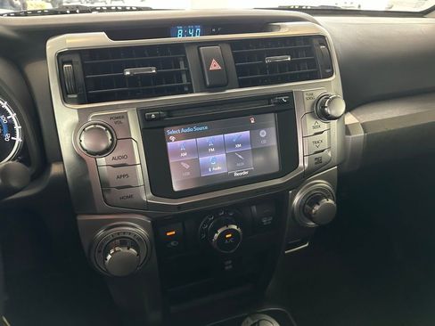 Used 2018 Toyota 4Runner SR5 Premium AWD/4WD image 25