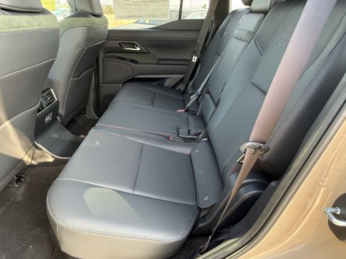 New 2026 Lexus GX 550 AWD/4WD image 29