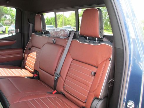 New 2026 GMC Sierra 1500 Denali Ultimate AWD/4WD image 12