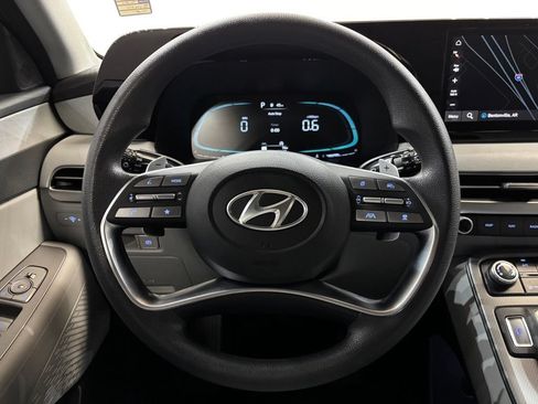 Used 2023 Hyundai Palisade SE AWD/4WD image 15