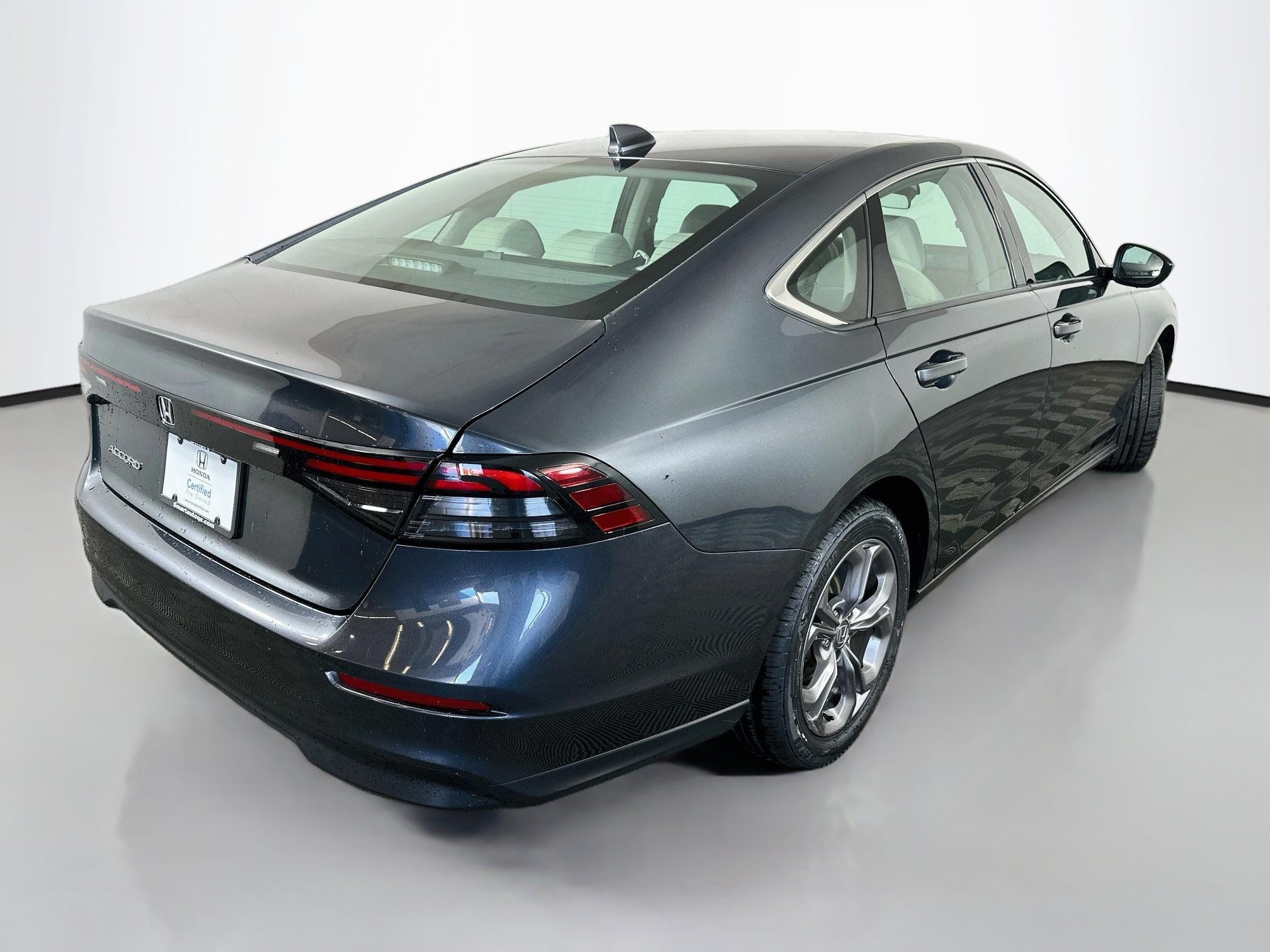 Used 2024 Honda Accord EX image 7