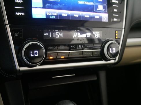 Used 2019 Subaru Outback 2.5i Limited AWD/4WD image 23