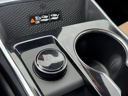 Certified 2025 Chevrolet Equinox ACTIV FWD image 22