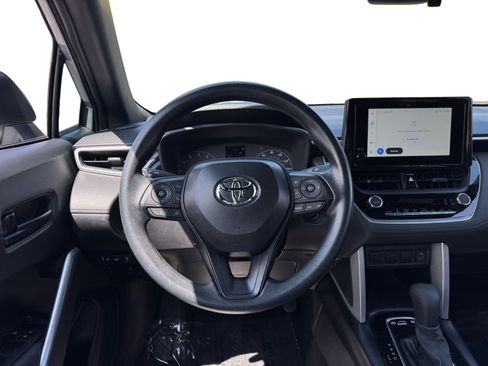 Used 2025 Toyota Corolla Cross AWD Hybrid image 12