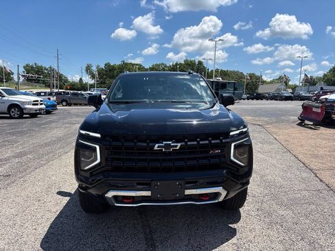 Used 2025 Chevrolet Suburban Z71 AWD/4WD image 49