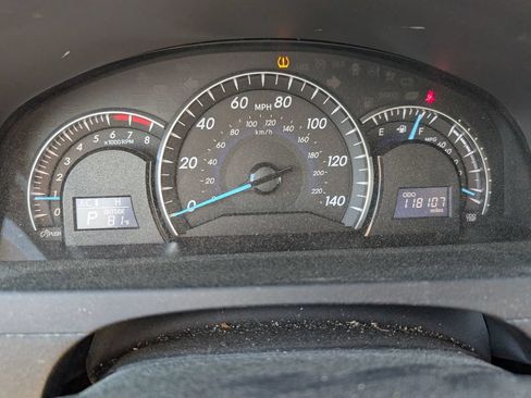 Used 2012 Toyota Camry XLE FWD image 22