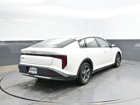 Used 2025 Kia K4 FWD image 9