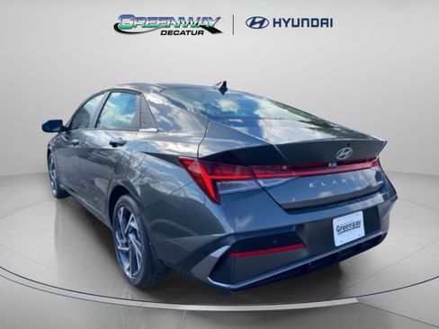 New 2026 Hyundai Elantra Limited FWD image 8