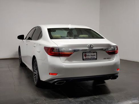 Used 2017 Lexus ES 350 w/ Luxury Package image 27