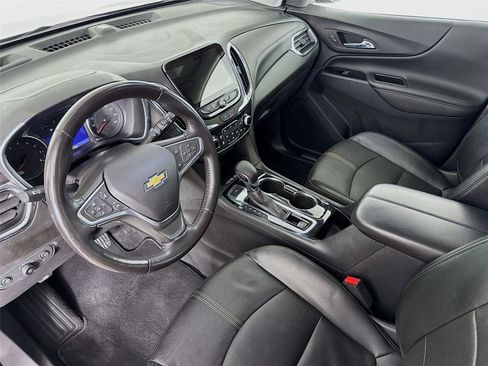 Used 2022 Chevrolet Equinox Premier image 10