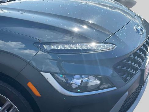 Used 2022 Hyundai Kona SE AWD/4WD image 10