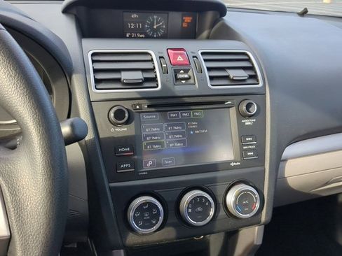 Used 2017 Subaru Forester 2.5i w/ Alloy Wheel Package image 11