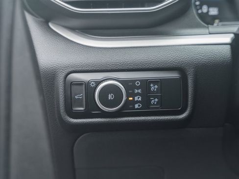 Used 2024 Ford Explorer XLT w/ Equipment Group 202A image 40