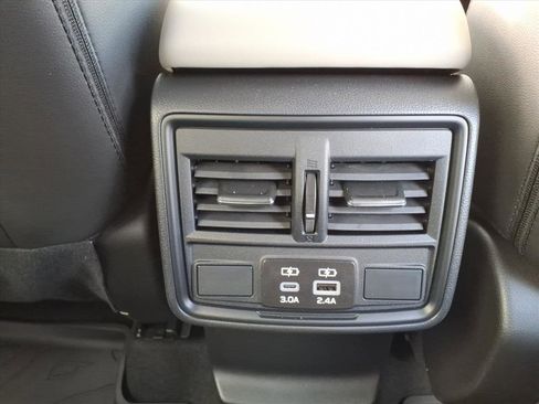 Certified 2025 Subaru Forester Premium image 7