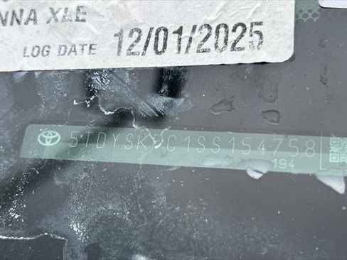 Certified 2025 Toyota Sienna XLE image 23