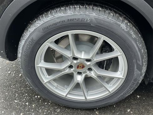 New 2026 Porsche Cayenne image 9