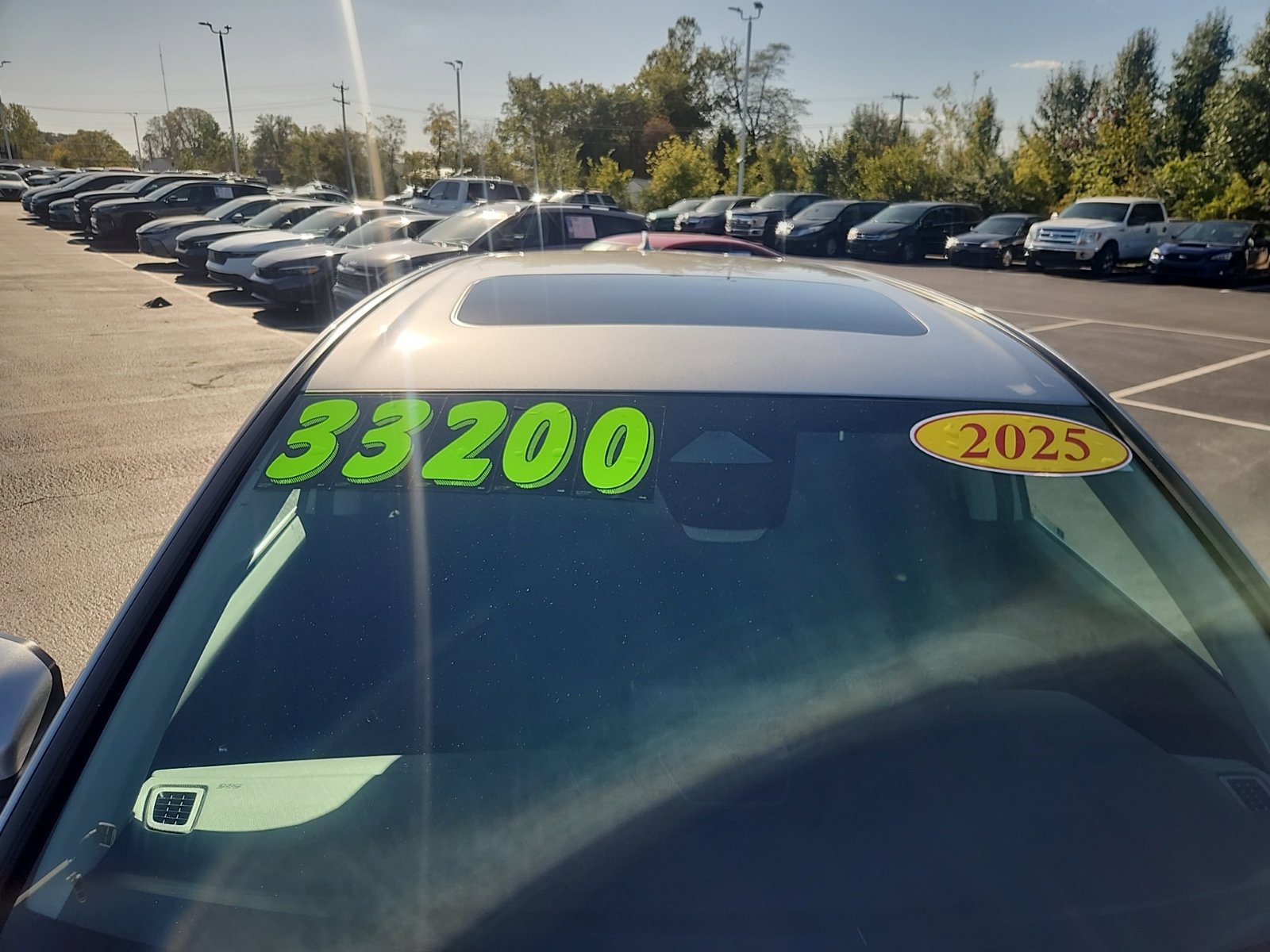 Used 2025 Honda CR-V EX image 16